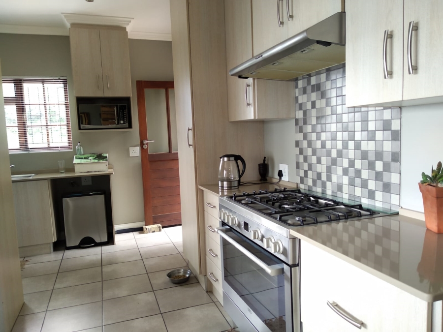 To Let 7 Bedroom Property for Rent in Dana Bay Western Cape